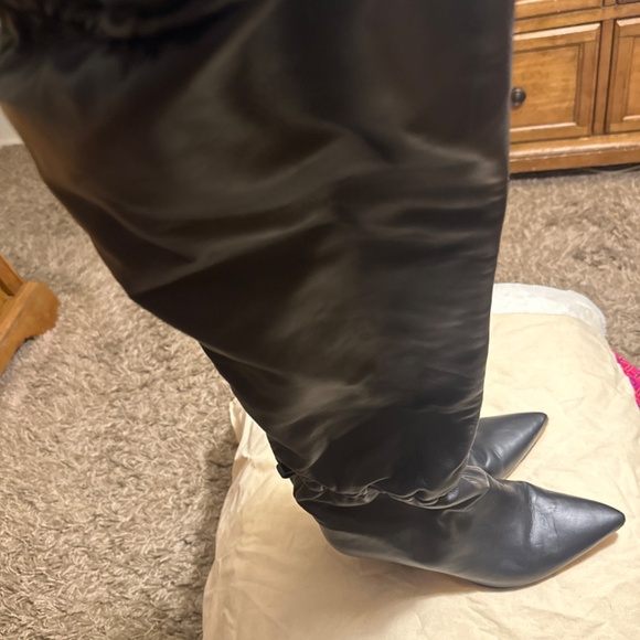 Boots - Picture 2 of 3